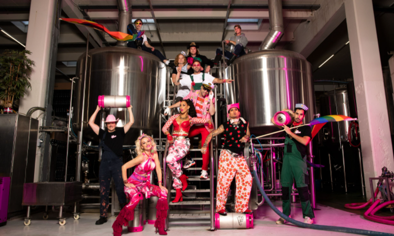 Feest met Gender Fluid bier en de vengaboys